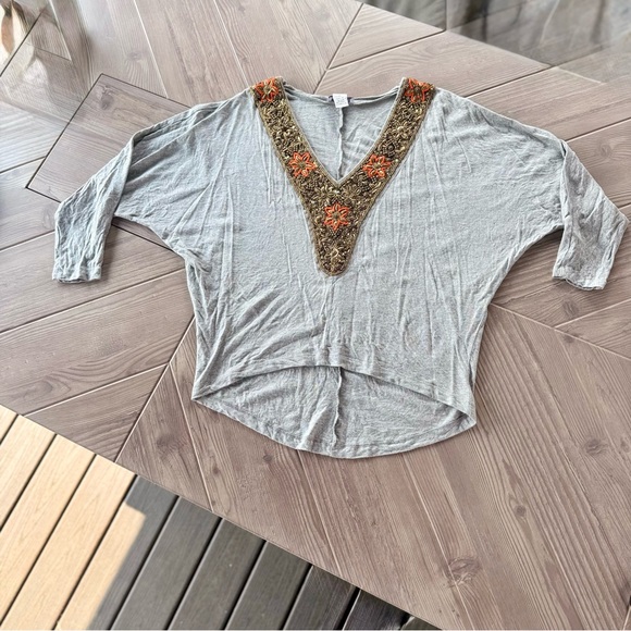 Victoria's Secret Sweaters - Ludi Gray Dolman Sleeve Oversized Embellished V-Neck Top - Size XS 🌟